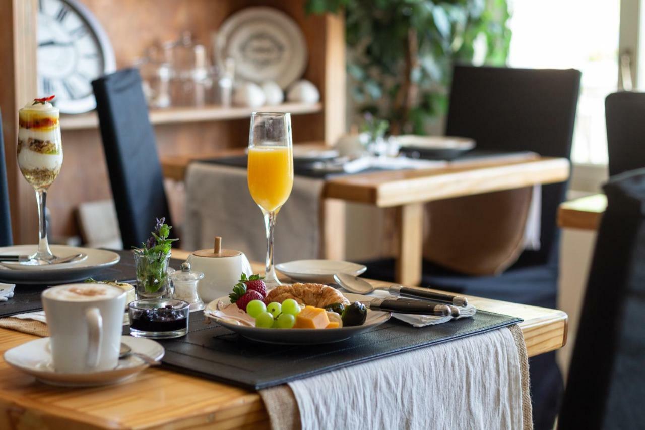 קניסנה Roseroc Boutique Guesthouse מראה חיצוני תמונה