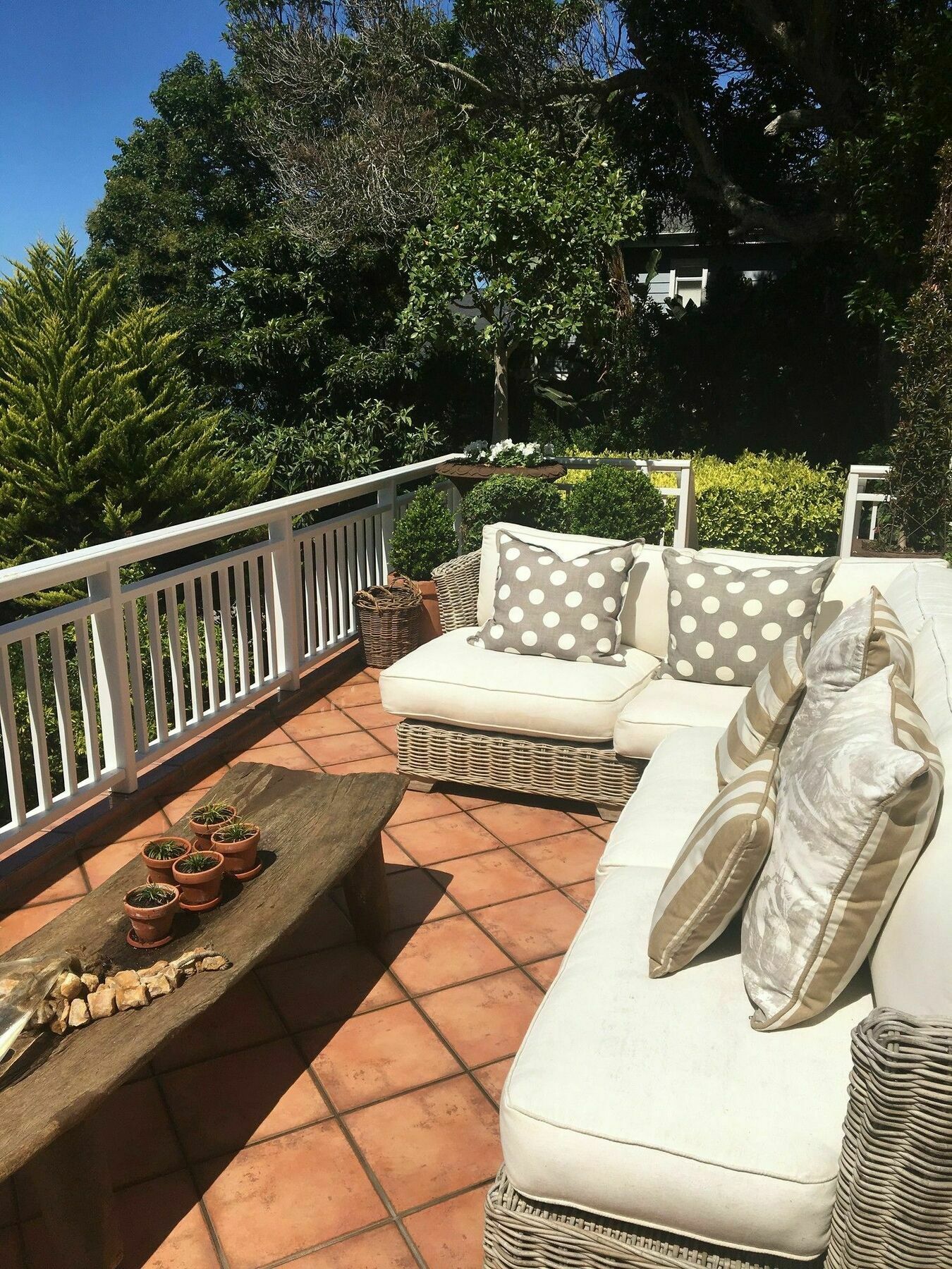 קניסנה Roseroc Boutique Guesthouse מראה חיצוני תמונה