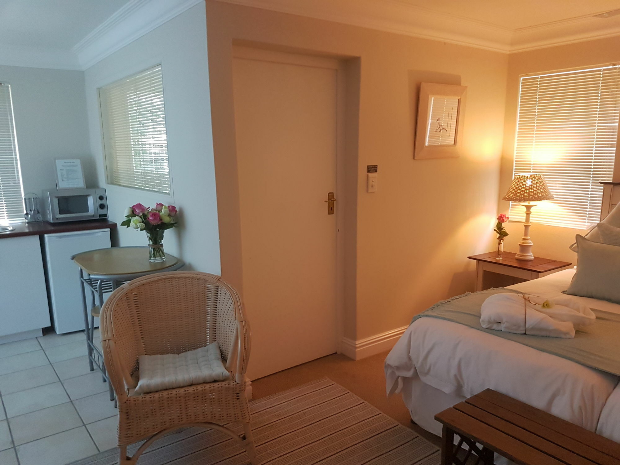 קניסנה Roseroc Boutique Guesthouse מראה חיצוני תמונה